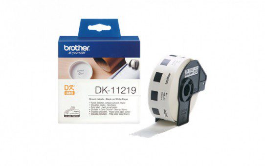 גליל תוויות מקורי קוטר 0.5 אינץ' שחור על לבן  DK-11219 Brother